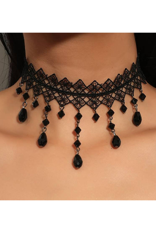 Αξεσουάρ λαιμού τσόκερ "Gothic Style" από μαύρο κέντημα διακοσμημένο με χάντρες AC297-1