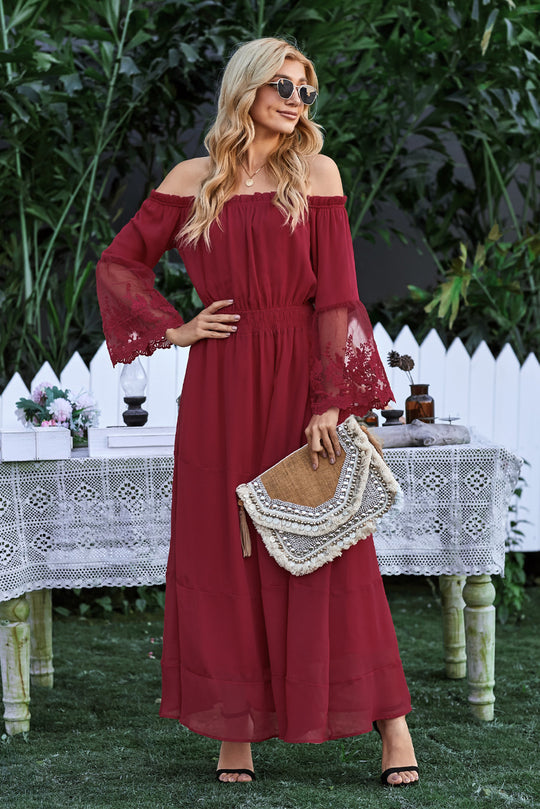 Casual φόρεμα από αέρινο ύφασμα με λαιμόκοψη bardot και κέντημα T561-81