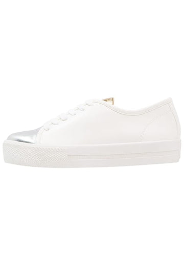 Sneakers από συνθετικό δέρμα με μεταλλικές λεπτομέρειες και ψηλή σόλα CH2440-226